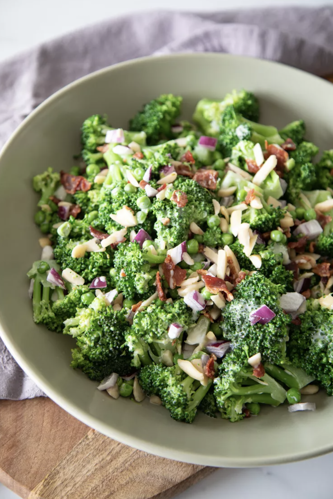 Fresh & Crunchy Broccoli Salad