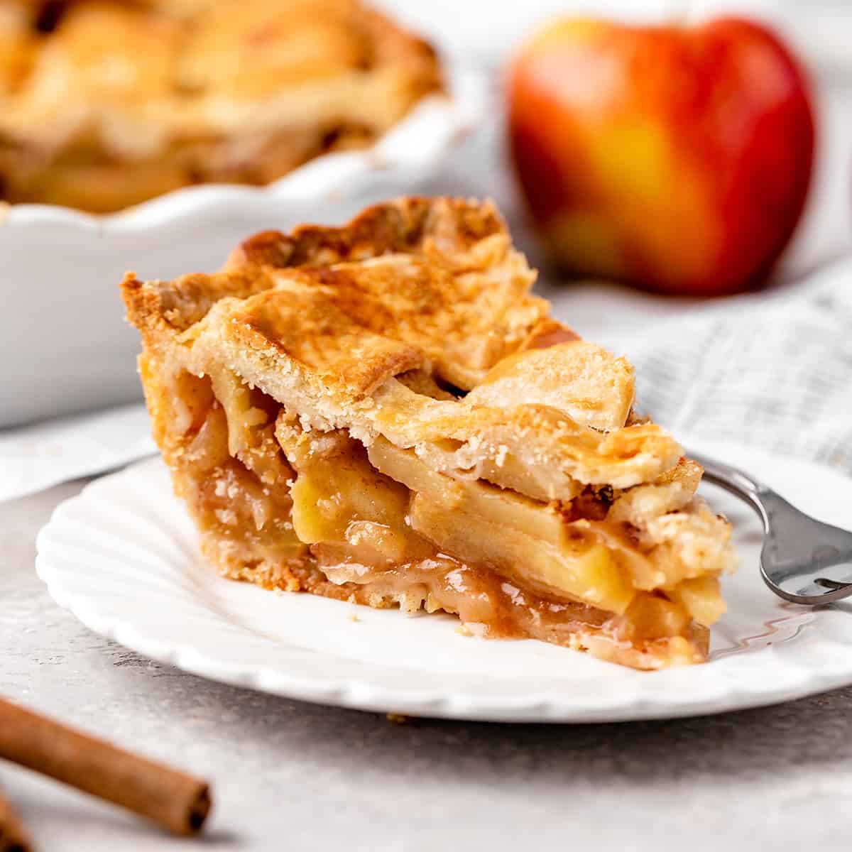 Golden Harvest Apple Pie