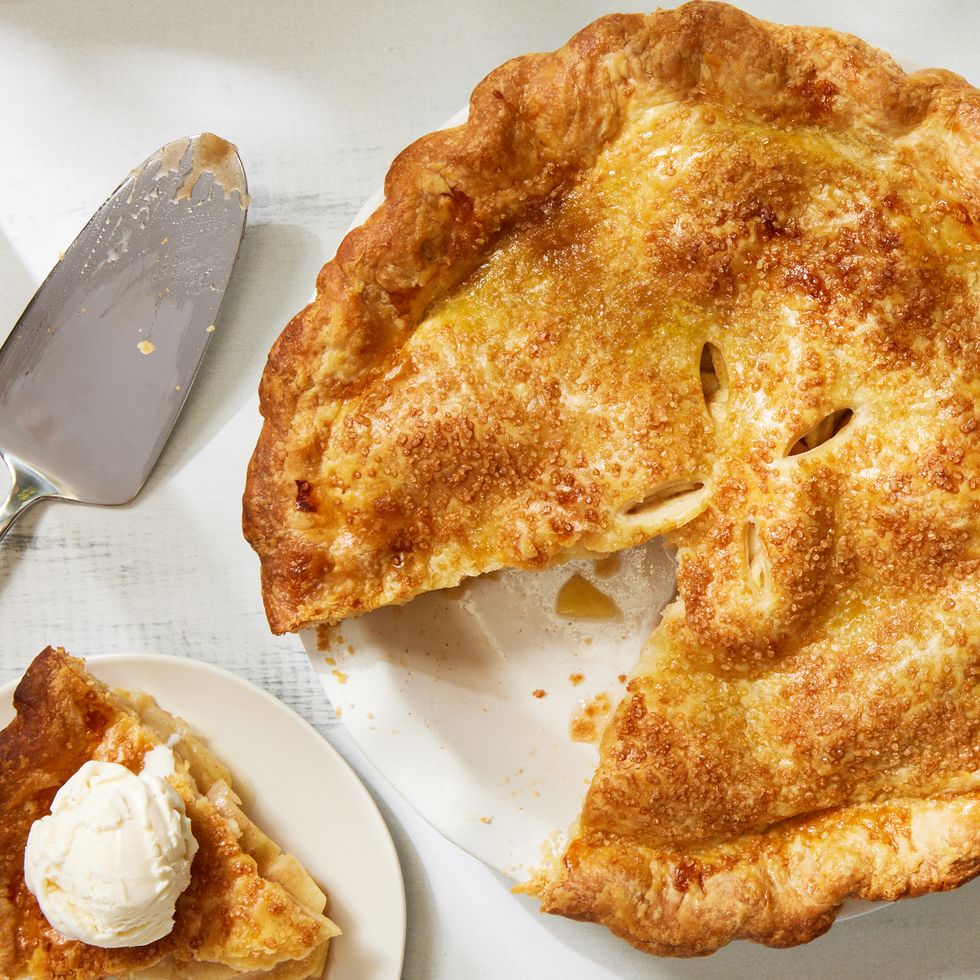 Classic Homemade Apple Pie