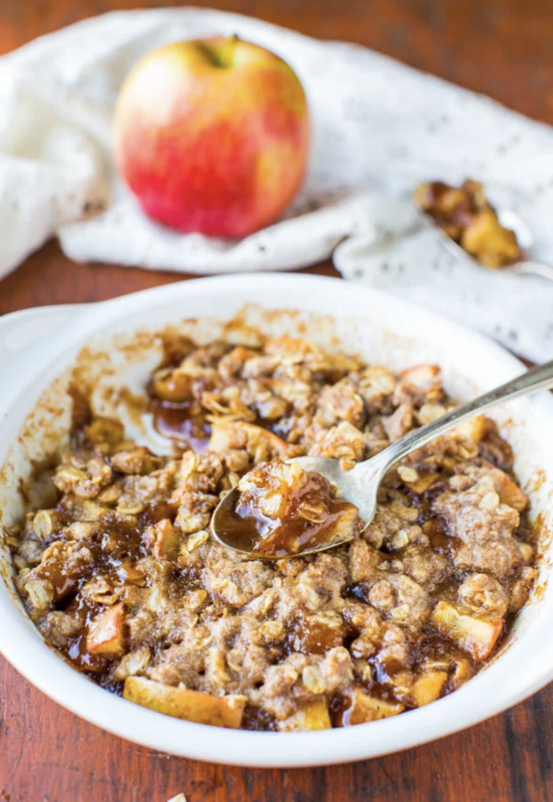 Quick Microwave Apple Crumble