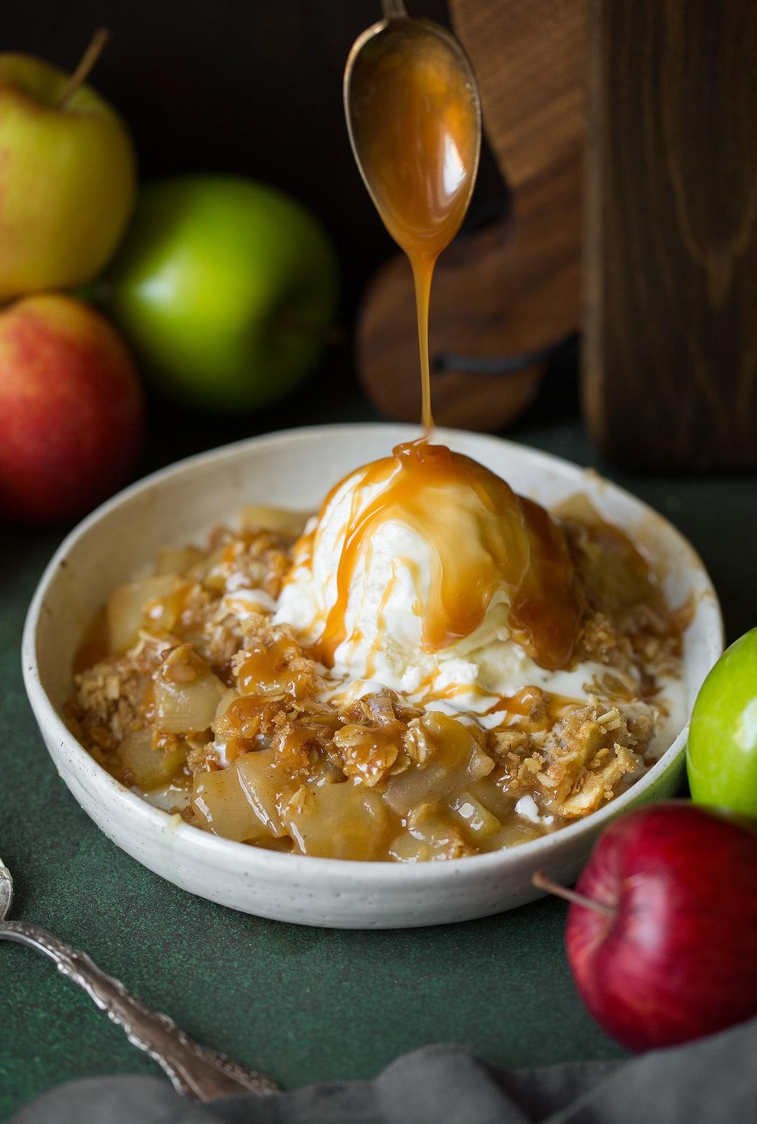 Classic Apple Crisp Delight