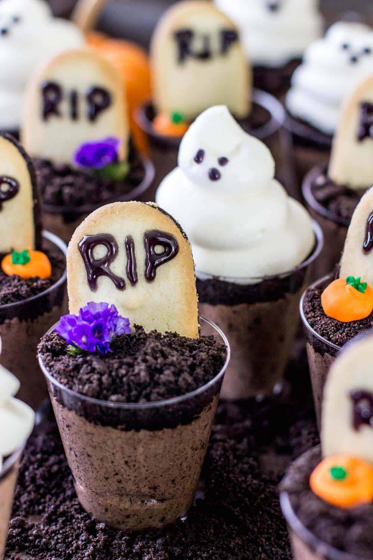 Ghosts in the Graveyard Dessert Shooters