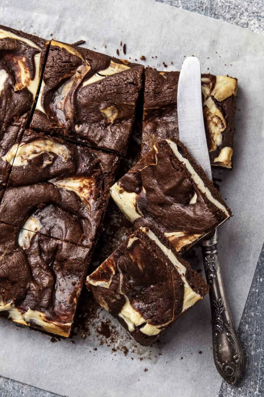 Fudgy Cheesecake Brownies