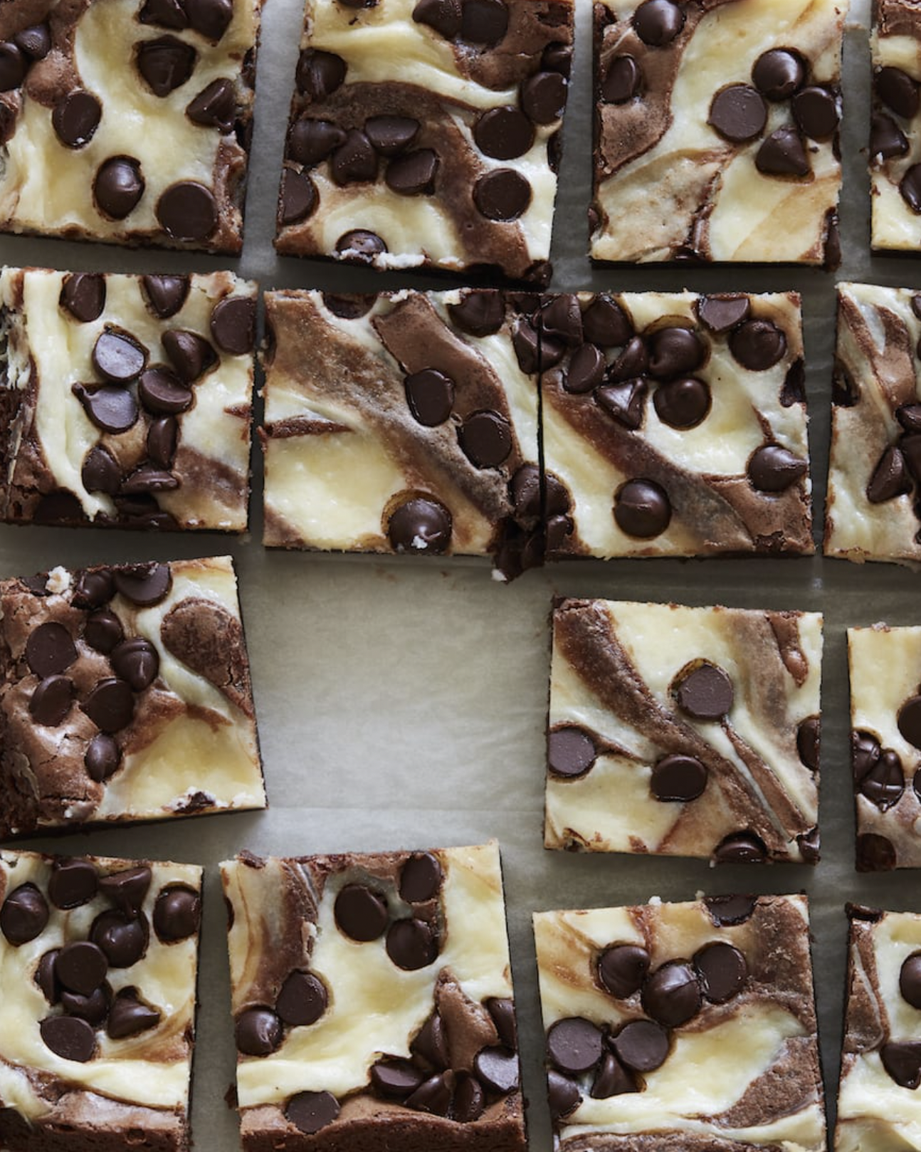 Rich Chocolate Chip Cheesecake Brownies