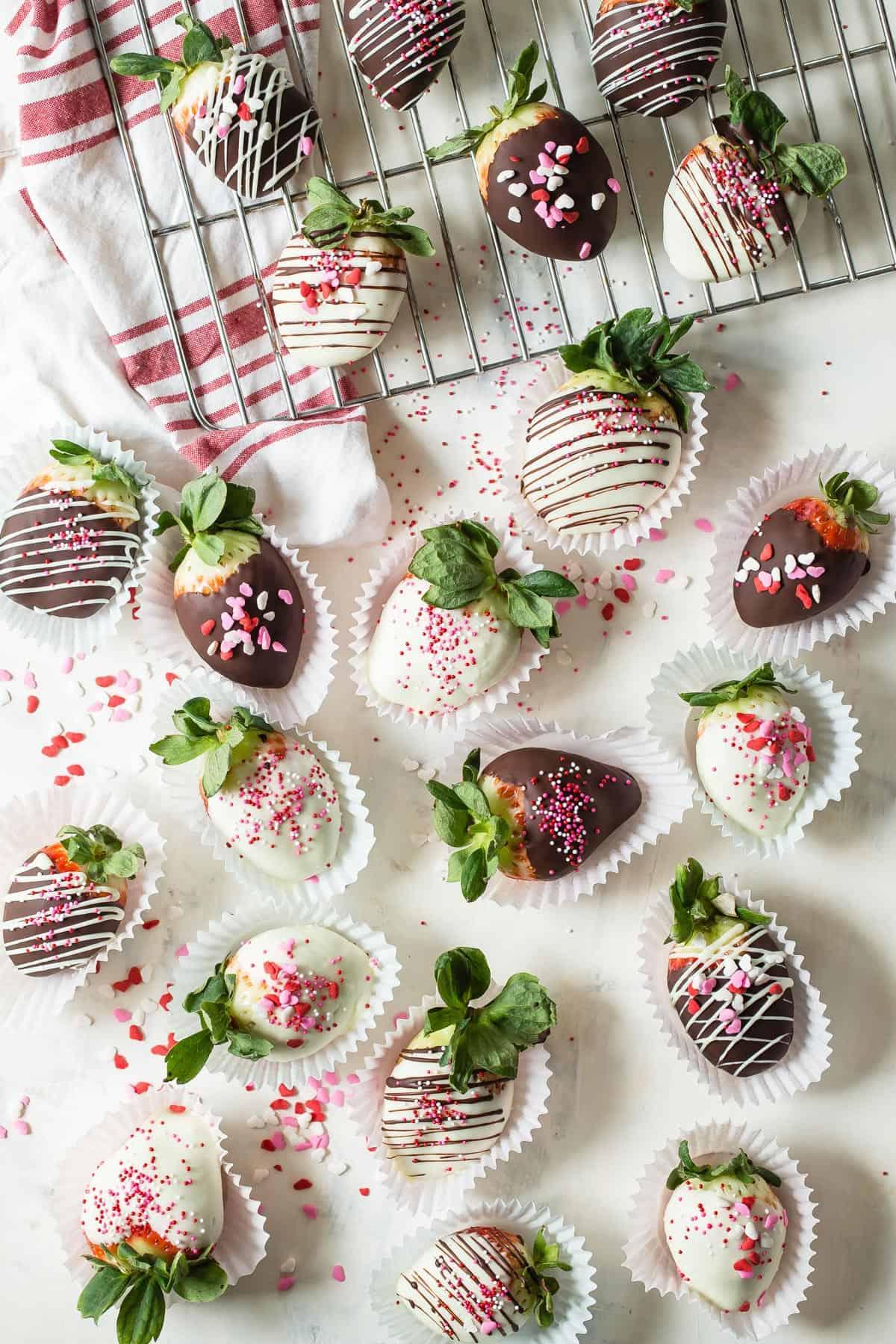 Festive Chocolate-Dipped Strawberries for Valentine's Day